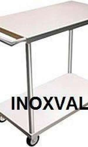 Carrinho em aço inox para laboratório Carrinho em aço inox para laboratório