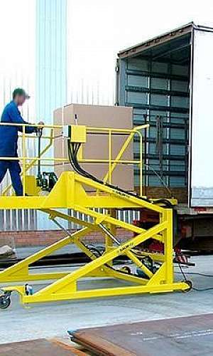 Rampa hidráulica para carga e descarga Rampa hidráulica para carga e descarga